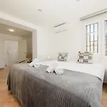 Beachfront With Private Terrace, Garden, Bbq, And Garage In Marbella