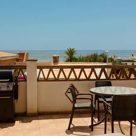 Beachfront With Private Terrace, Garden, Bbq, And Garage In Marbella