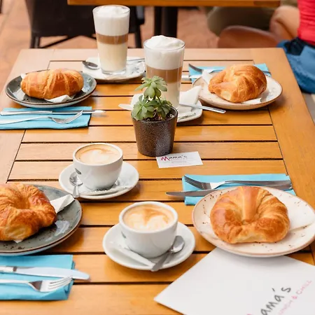 Будинок відпочинку Beachfront With Private Terrace, Garden, Bbq, And Garage In *