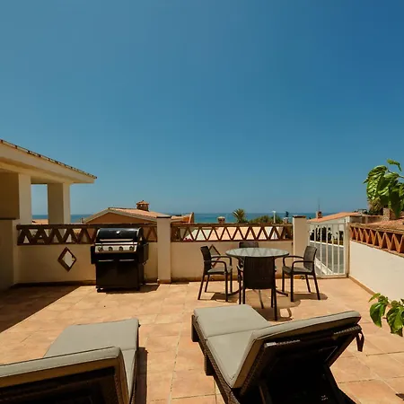 Ferienhaus Beachfront With Private Terrace, Garden, Bbq,&garage In Marbella