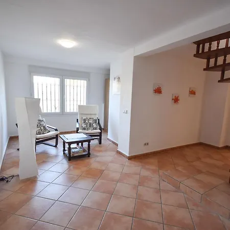 Holiday home In The Second Line, Modern Beachfront In Costabella,