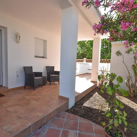 Holiday home In The Second Line, Modern Beachfront In Costabella, *