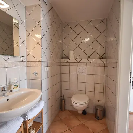 In The Second Line, Modern Beachfront In Costabella, Holiday home *