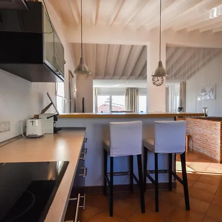 In The Second Line, Modern Beachfront In Costabella, Holiday home *