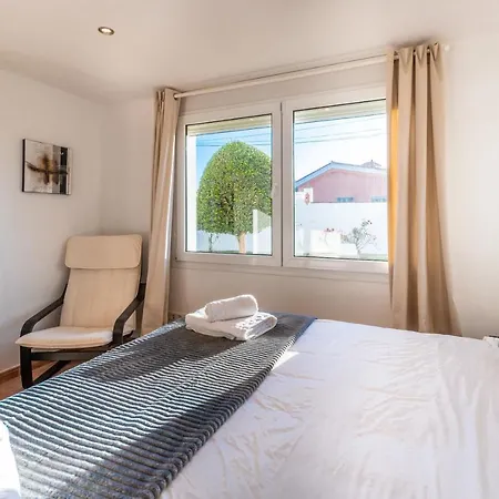 In The Second Line, Modern Beachfront In Costabella, Holiday home Marbella
