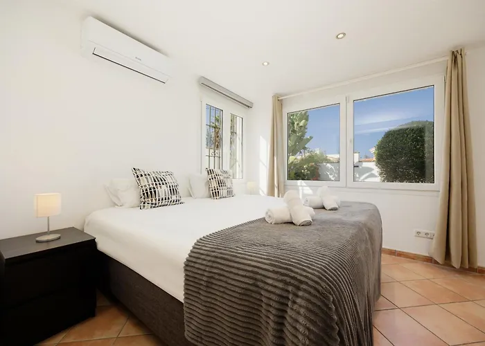 Beachfront With Private Terrace, Garden, Bbq, And Garage In *