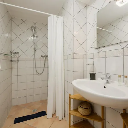 Vakantiehuis Beachfront With Private Terrace, Garden, Bbq, And Garage In *